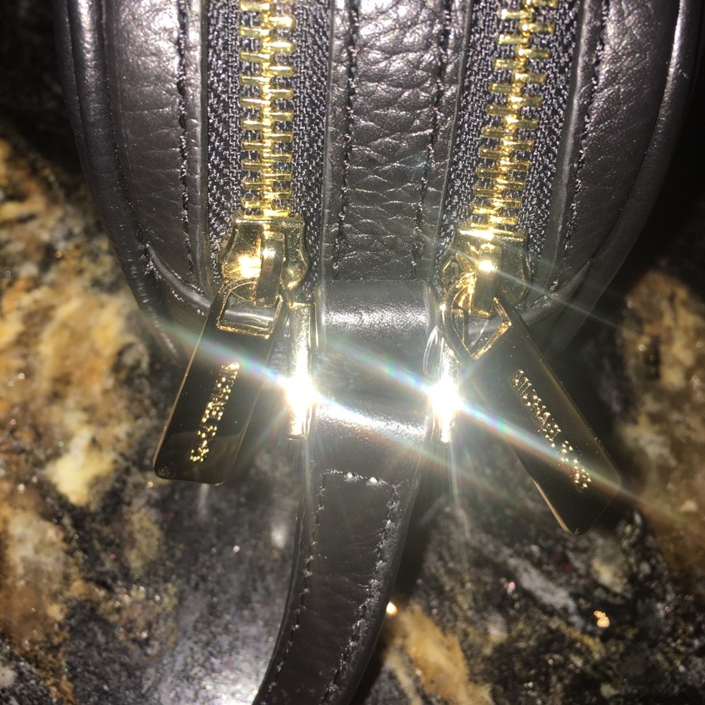 💝Michael Kors Black crossbody - Picture 5 of 5